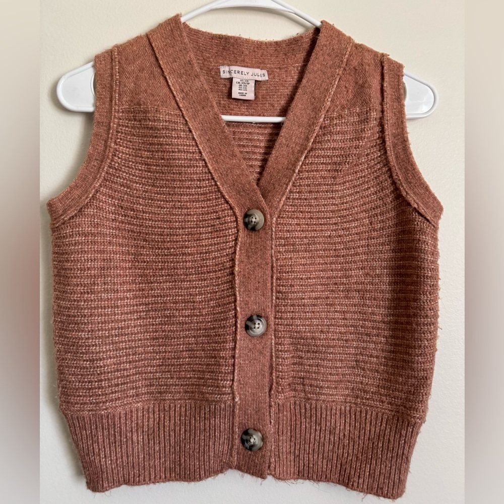 Sincerely Jules Blush Rose V-Neck Knit Vest